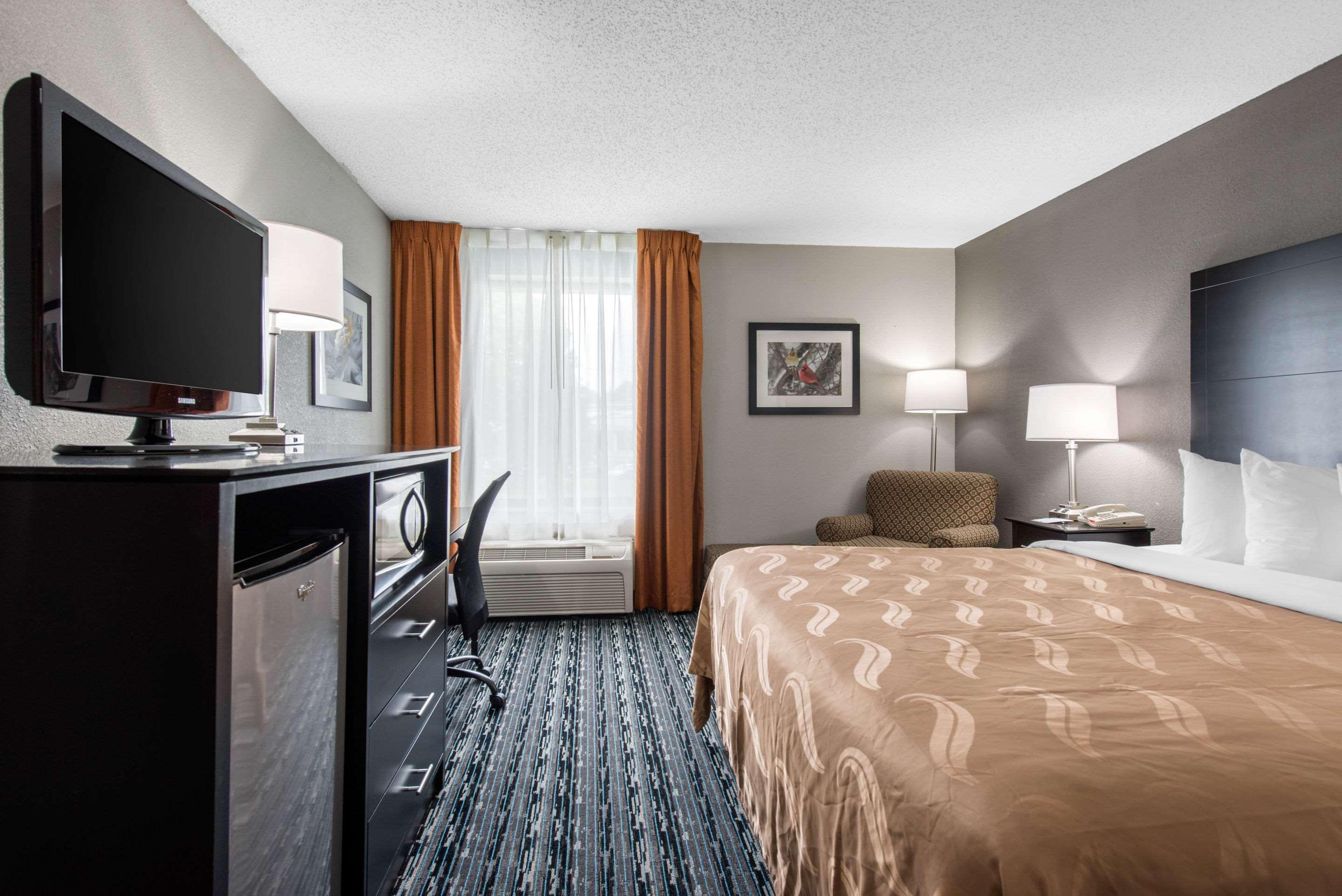 Quality Inn & Suites Brownsburg - Indianapolis West Exterior foto